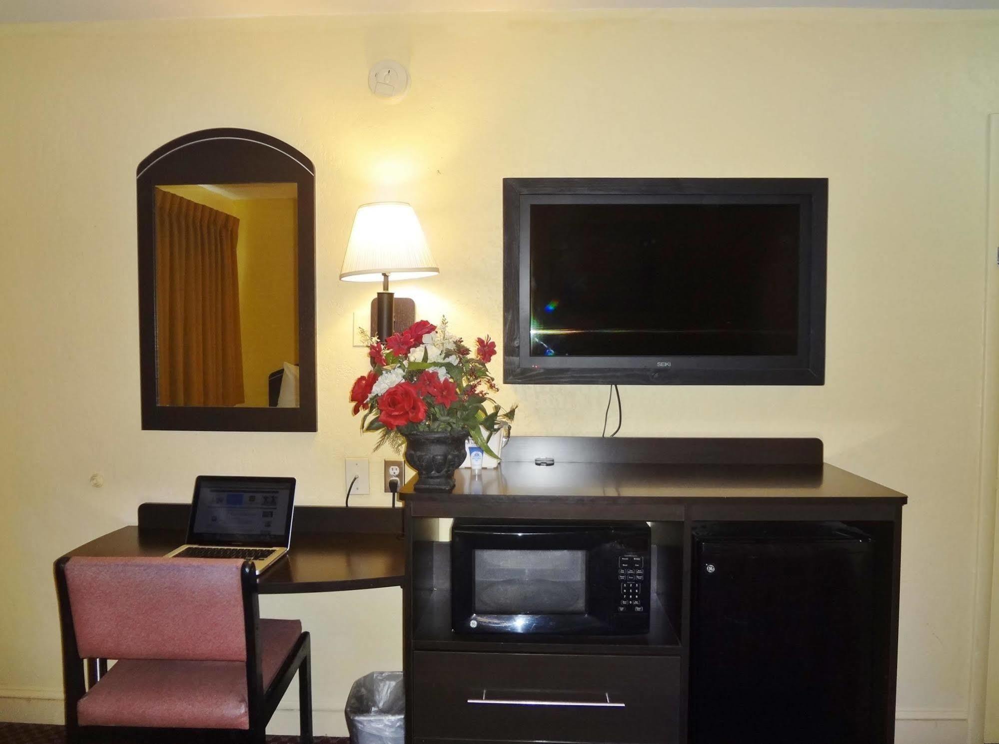 Americas Best Value Inn - Goldsboro Dış mekan fotoğraf